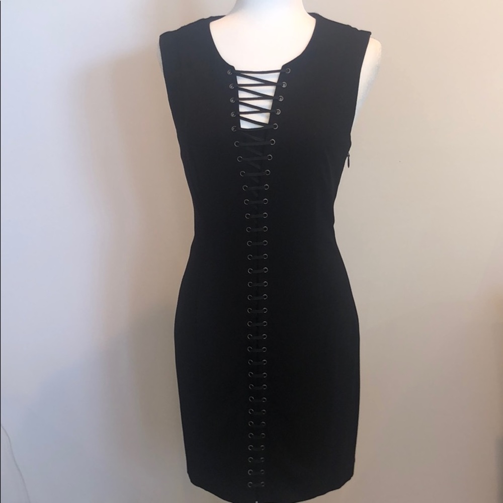 Black Above the Knee Front Lace-up Dress